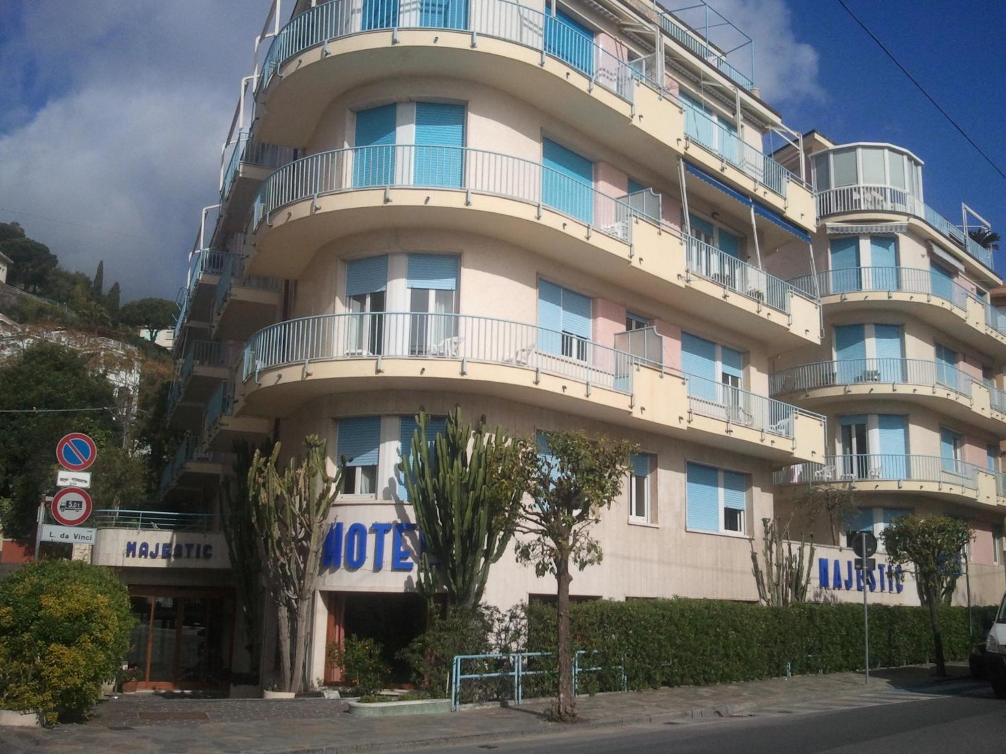 Hotel Majestic By Lvg Hotel Collection アラッシオ エクステリア 写真