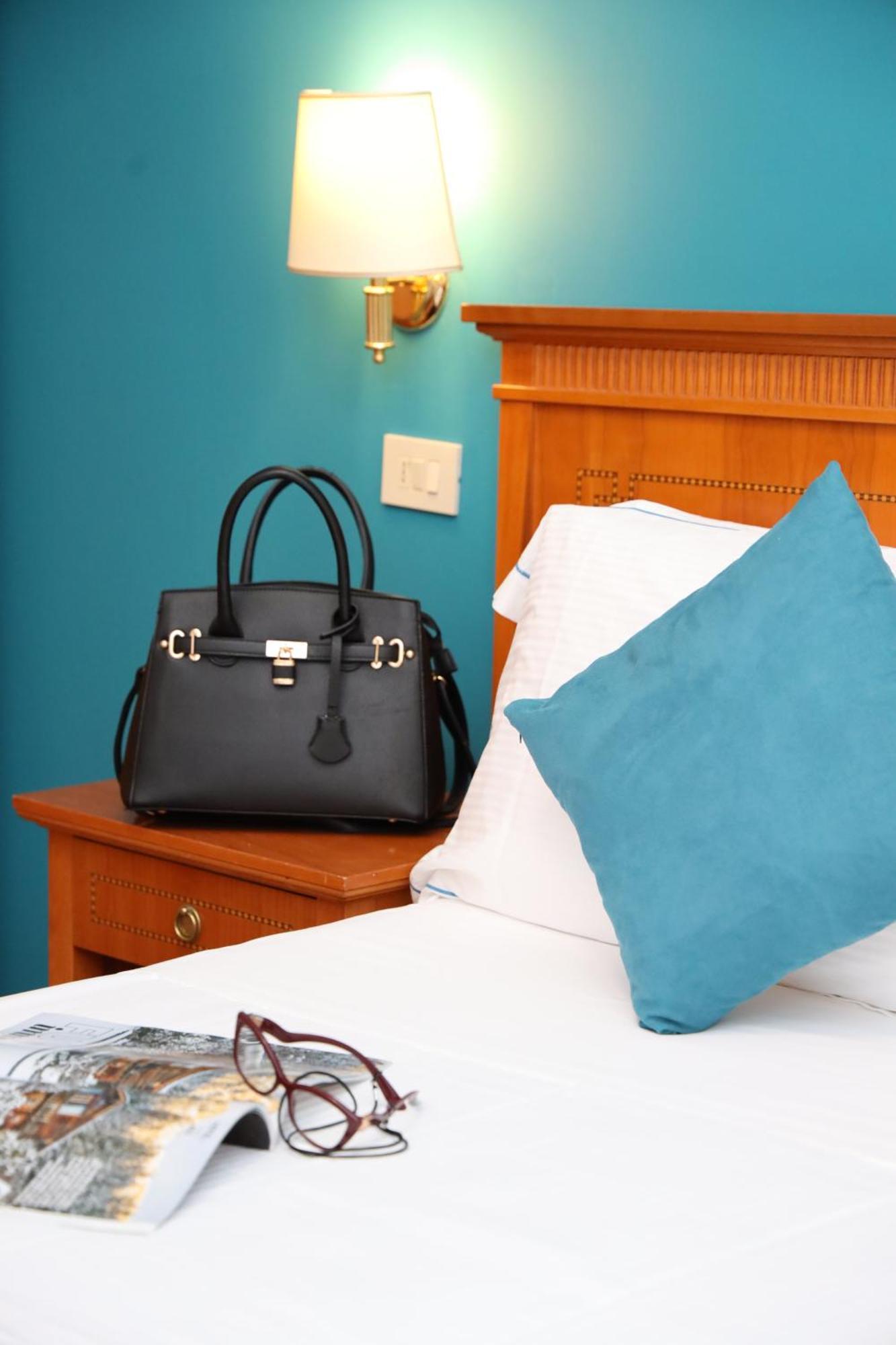 Hotel Majestic By Lvg Hotel Collection アラッシオ エクステリア 写真