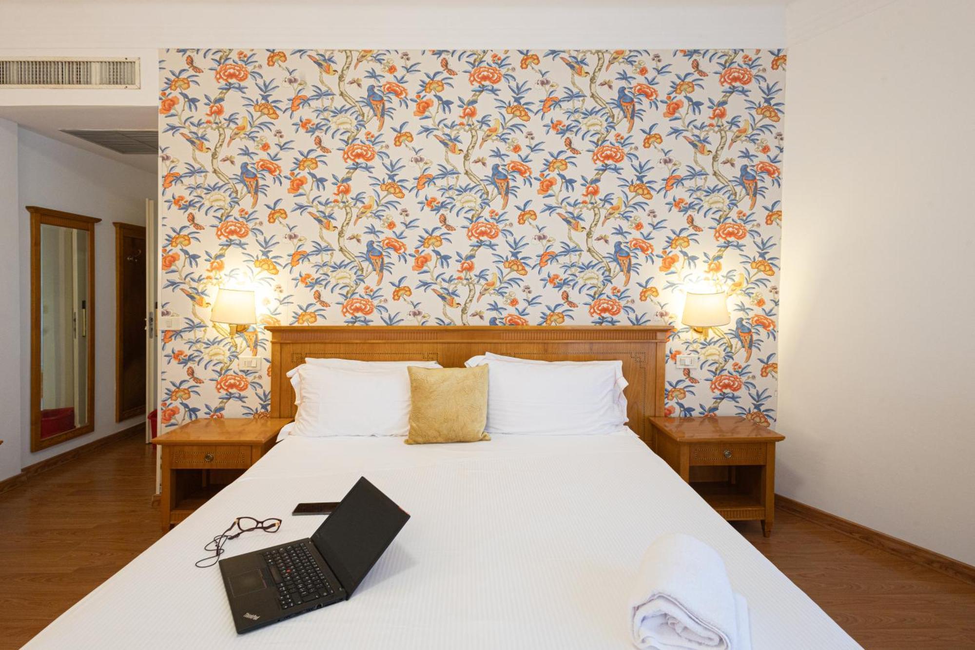 Hotel Majestic By Lvg Hotel Collection アラッシオ エクステリア 写真
