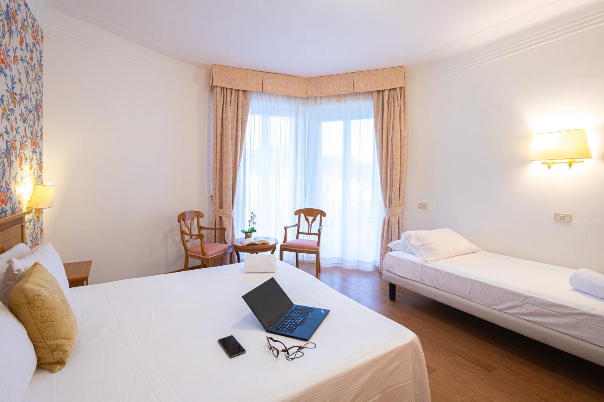 Hotel Majestic By Lvg Hotel Collection アラッシオ エクステリア 写真